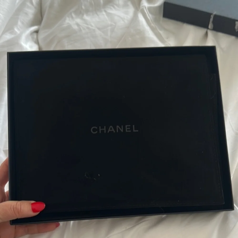 CHANEL Pearly White and Silver 5cc Charm Long Necklace